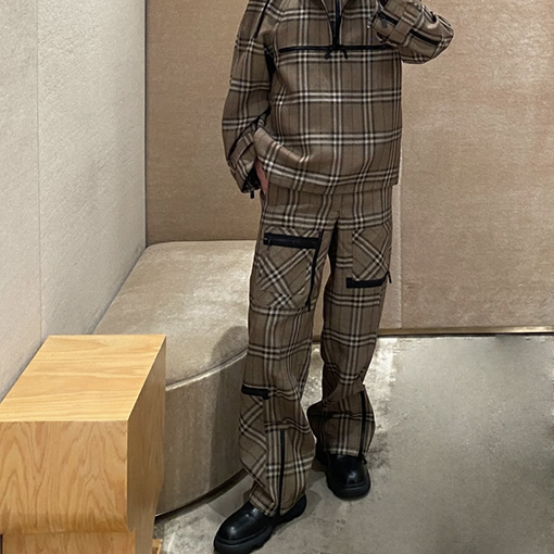 バーバリー チェック柄のワークウェアカジュアルパンツ