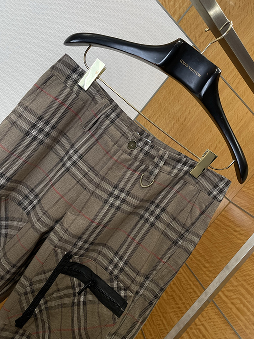 バーバリー チェック柄のワークウェアカジュアルパンツ