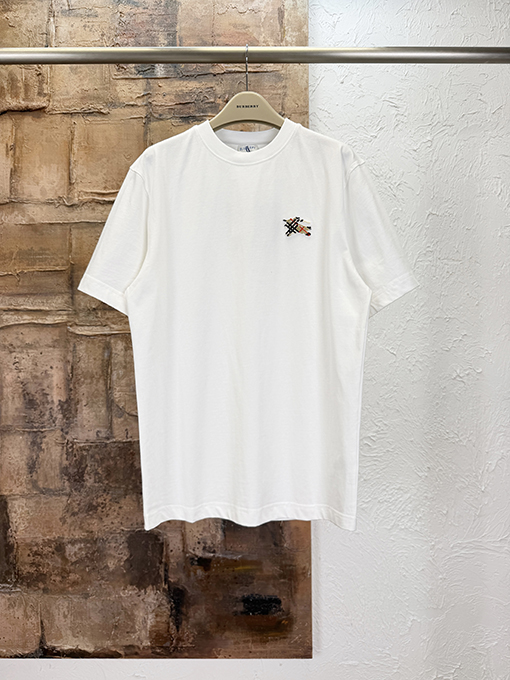 バーバリー 歯ブラシの刺繍ロゴ入り半袖Tシャツ