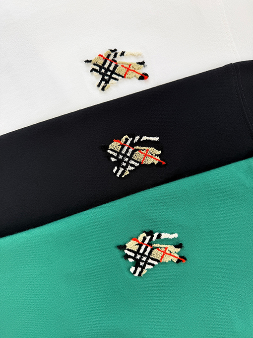バーバリー 歯ブラシの刺繍ロゴ入り半袖Tシャツ