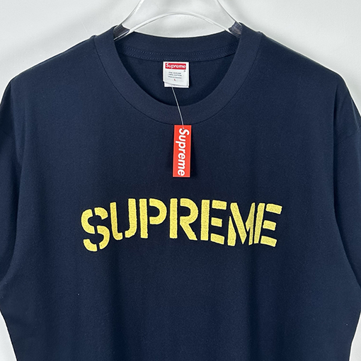シュプリームコピー SUPREME ダメージのレタープリント入り半袖Tシャツ