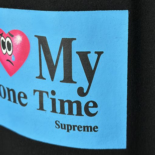 シュプリーム SUPREME ピンクのハート文字プリント半袖Tシャツ