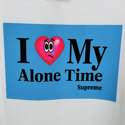 シュプリーム SUPREME ピンクのハート文字プリント半袖Tシャツ