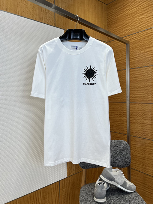 バーバリー BURBERRY 太陽の文字刺繍入りクルーネック半袖Tシャツ