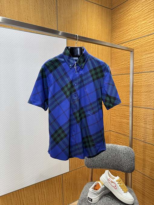 バーバリー チェック柄の軍馬刺繍入り半袖シャツ