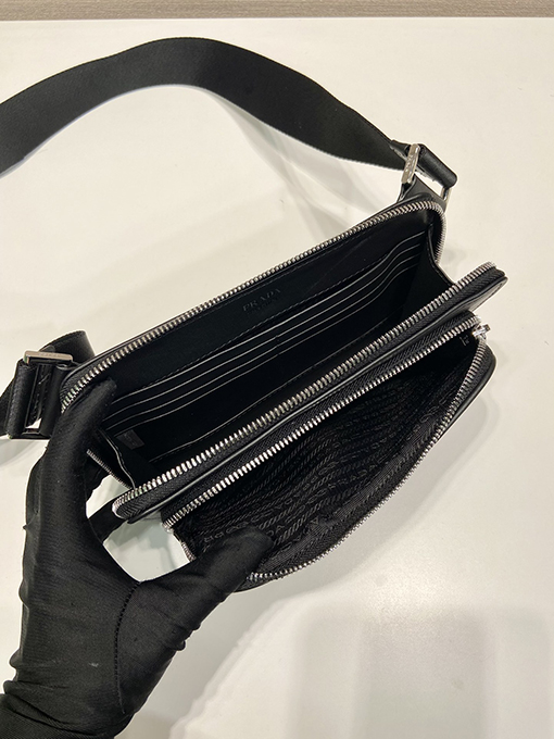 プラダスーパーコピー 新しいウエストバッグ