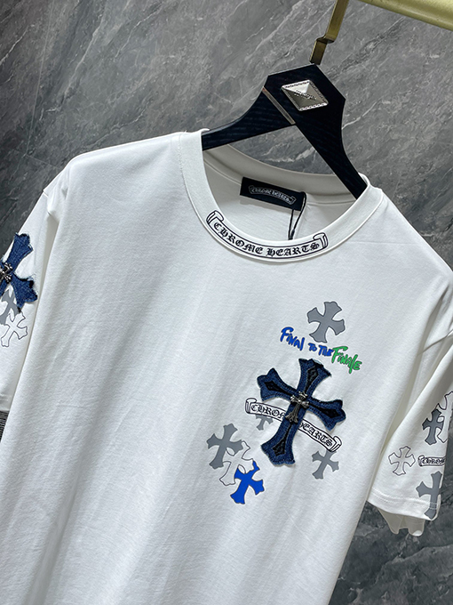 クロムハーツコピー クロスサンスクリットパッチワークレザーオーバーレイメタル半袖Tシャツ
