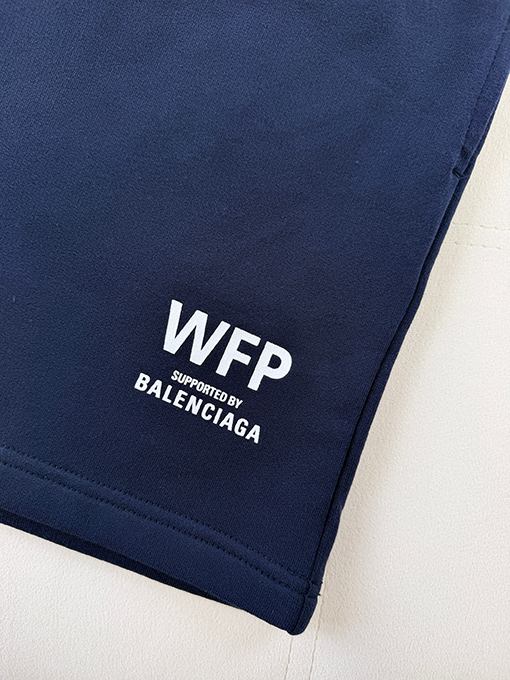 バレンシアガ BALENCIAGA 動画フードプログラムショート
