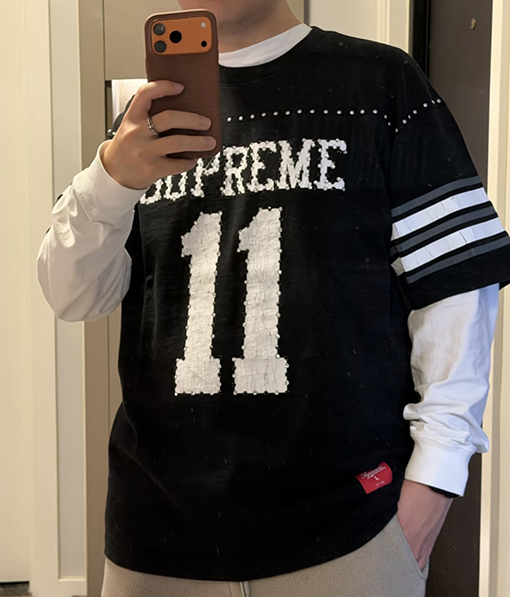 シュプリームコピー SUPREME 背番号11 ラインストーンアップリケ文字入り半袖サッカーユニフォーム