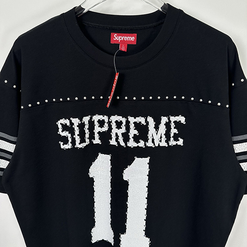 シュプリームコピー SUPREME 背番号11 ラインストーンアップリケ文字入り半袖サッカーユニフォーム