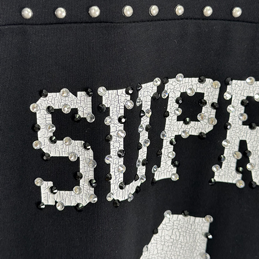 シュプリームコピー SUPREME 背番号11 ラインストーンアップリケ文字入り半袖サッカーユニフォーム