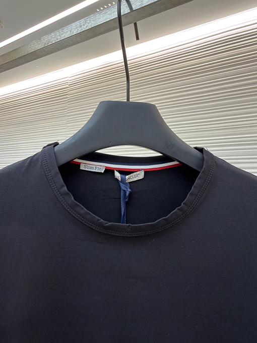 モンクレール ロゴ入りトリコロールトリトリムコットン半袖Tシャツ
