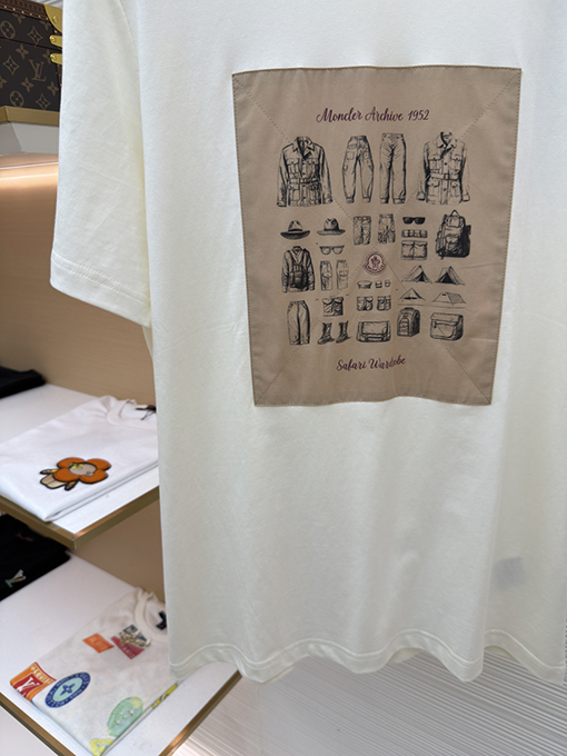 モンクレール プリント入りコットン半袖Tシャツ