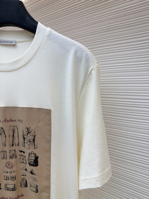 モンクレール プリント入りコットン半袖Tシャツ