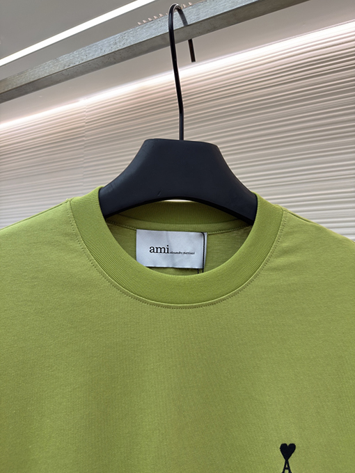 アミコピー クラシックなエンボスのADCシルエット無地半袖Tシャツ