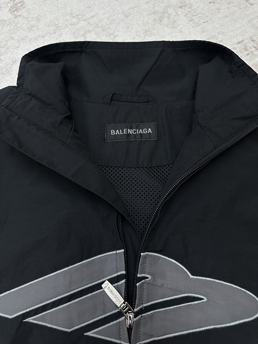 バレンシアガ Balenciaga Basketball 文字プリントのジップアップジャケットシリーズ