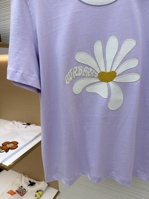 バーバリー レディースデイジー刺繍入り半袖Tシャツ