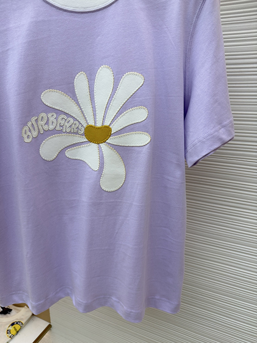 バーバリー レディースデイジー刺繍入り半袖Tシャツ