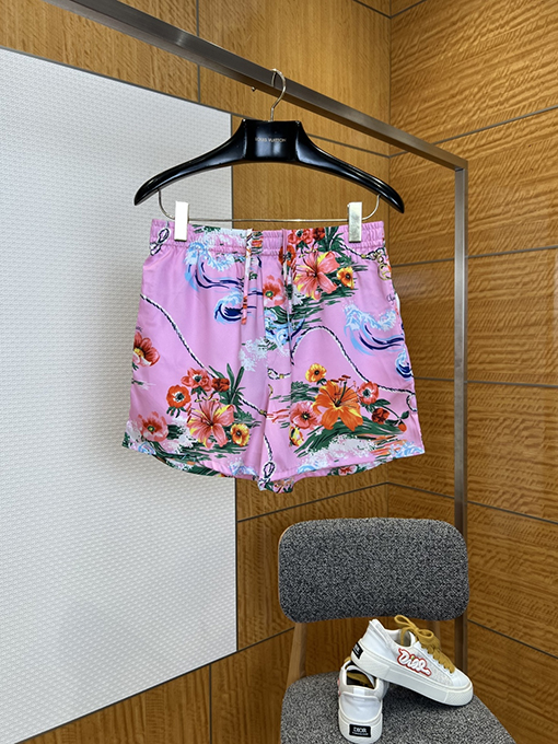 グッチ レトロな波模様と花柄プリントのカジュアルな半袖シャツとショートパンツのセット