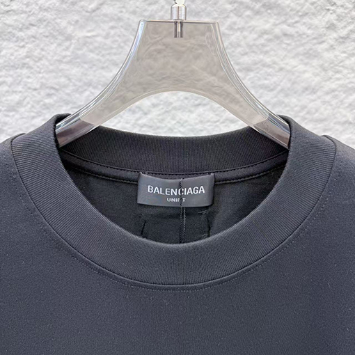 バレンシアガ BALENCIAGA 手描きインクスプラッシュ柄ラウンドネック半袖Tシャツ
