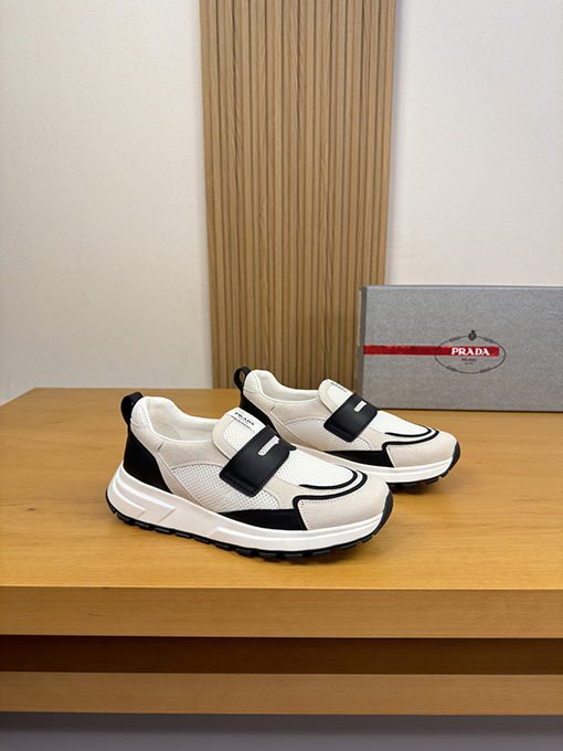プラダ ナッパレザーメッシュスポーツシューズ 
