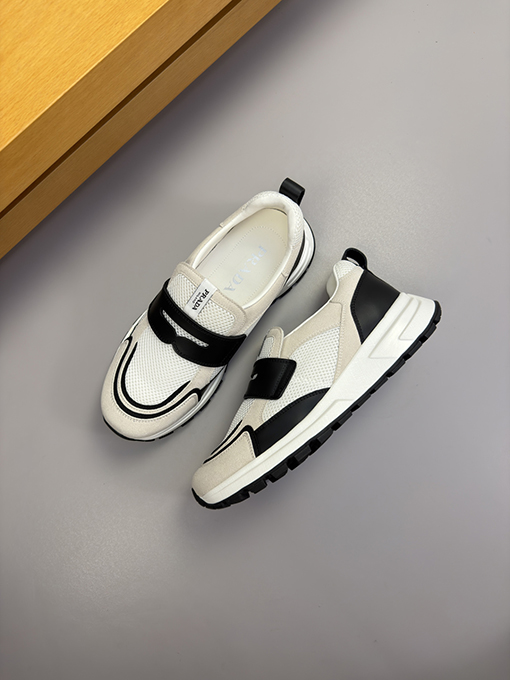 プラダ ナッパレザーメッシュスポーツシューズ 
