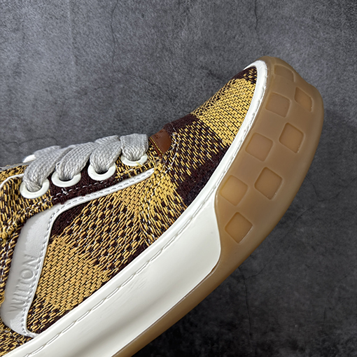 ルイヴィトンスーパーコピー Tilted Low Sneakers ローカットモノグラム デニムスポーツシューズ 
