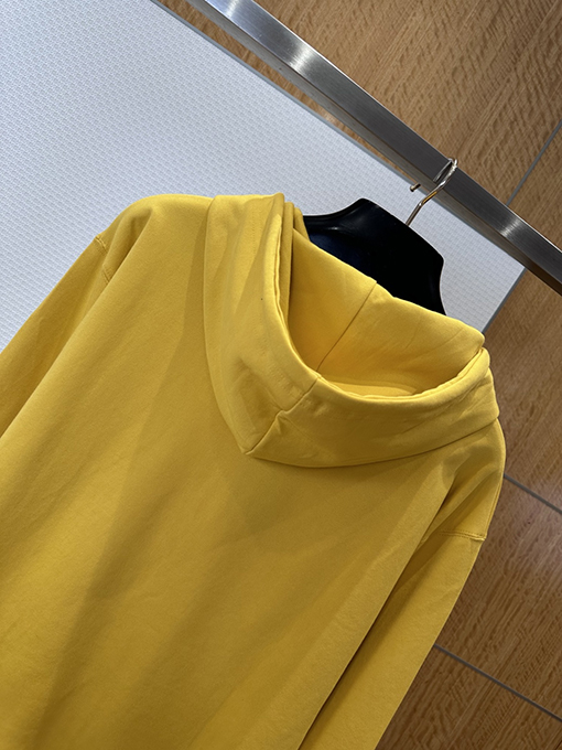 サンローランスーパーコピー SAINT LAURENT レタープリントパーカー