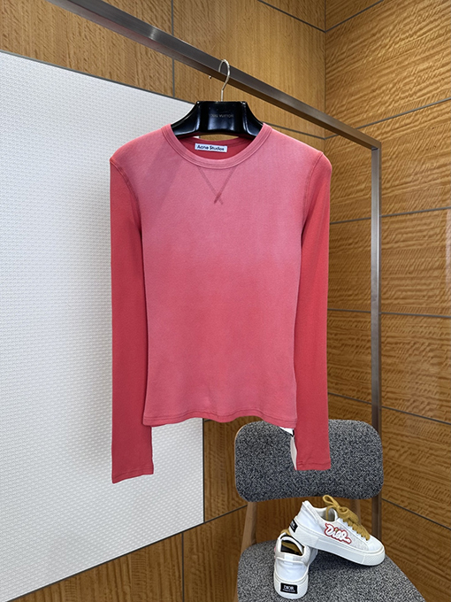 アクネストゥディオズコピー Acne Studios 1996 レディースレタープリント入りウォッシュリブ編み長袖シャ​​ツ