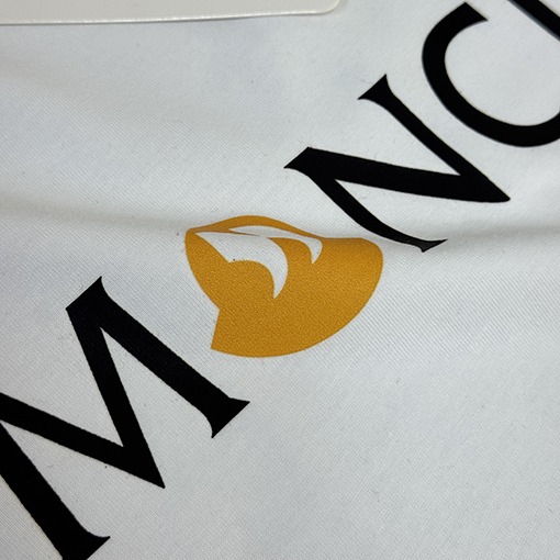 モンクレール 新作のスタイリッシュなラウンドネック半袖Tシャツ