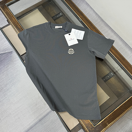 モンクレールコピー 夏のクラシッククルーネック半袖Tシャツ