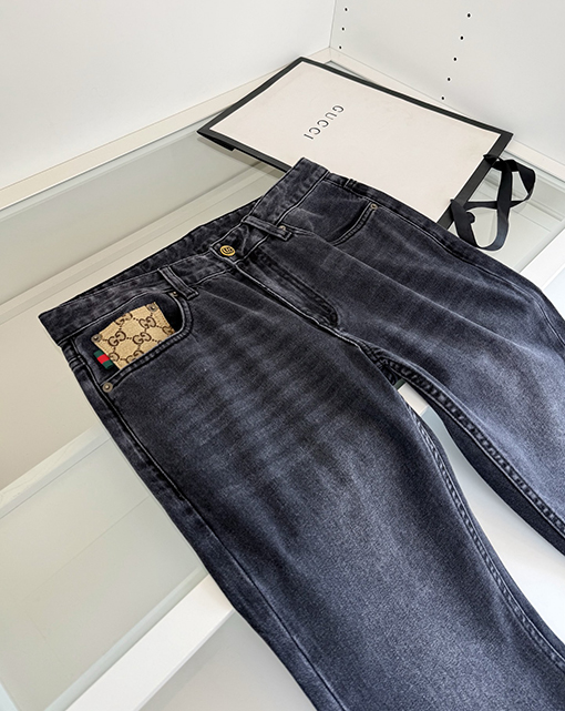 グッチ 黒とグレーのスリムレッグメンズジーンズ