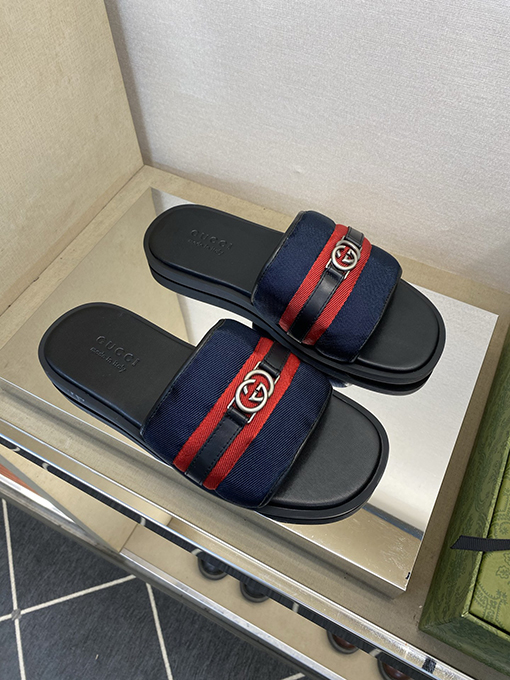 グッチ 最新の夏のメンズファッションスリッパ