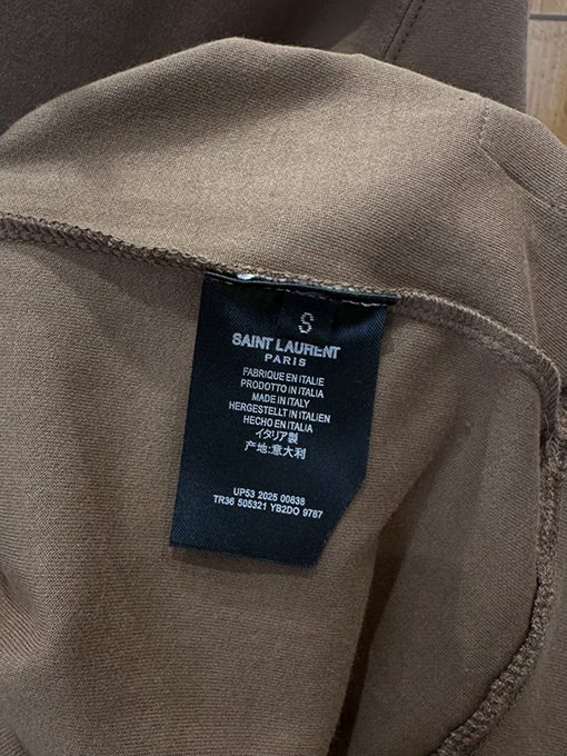 サンローラン SAINT LAURENT 裾にタグ付きクルーネックのスウェットシャツ