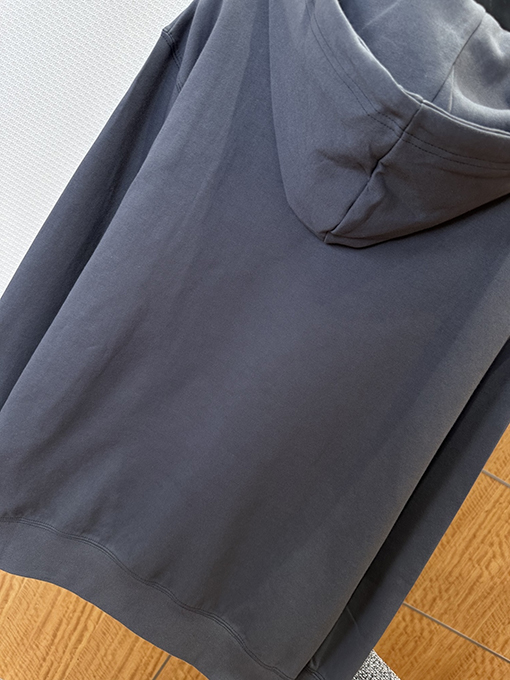 サンローラン SAINT LAURENT レトロなバッジプリントパーカー