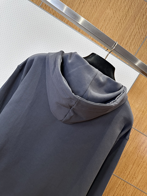サンローラン SAINT LAURENT レトロなバッジプリントパーカー