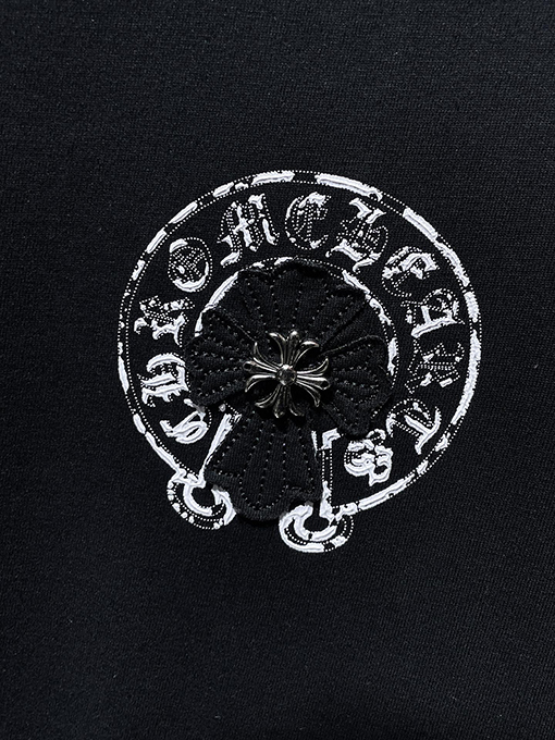 クロムハーツ クロスアップリケ刺繍入りスプレー塗装フォーム長袖シャツ