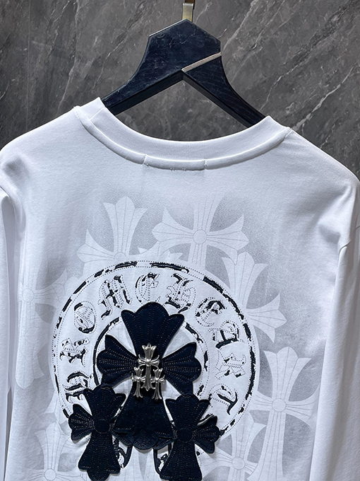 クロムハーツ クロスアップリケ刺繍入りスプレー塗装フォーム長袖シャツ