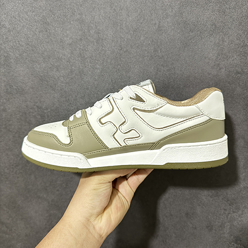 フェンディ FENDI Match  クラシックレザー型押しレースアップローカットファッションスニーカー