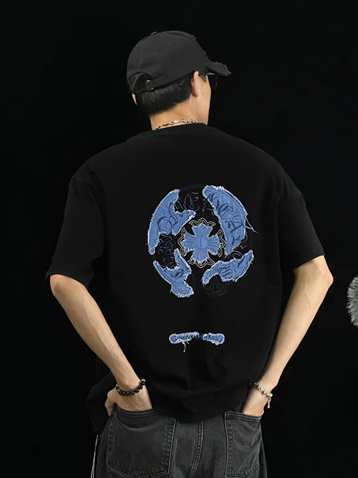 クロムハーツ デニムパッチウォッシュのクロスと蹄鉄の花柄半袖Tシャツ