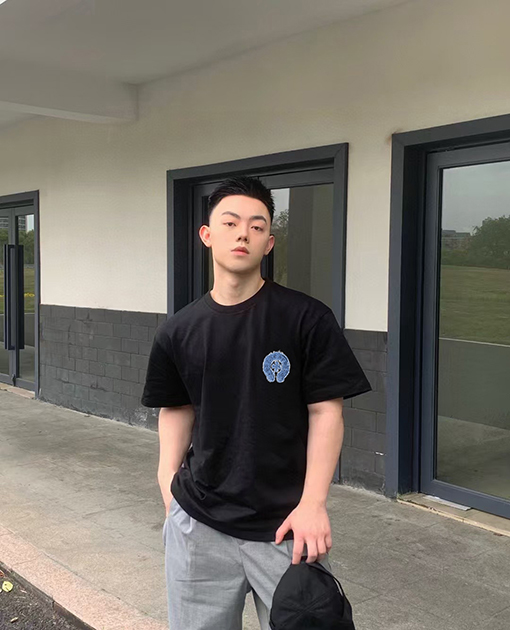 クロムハーツ デニムパッチウォッシュのクロスと蹄鉄の花柄半袖Tシャツ