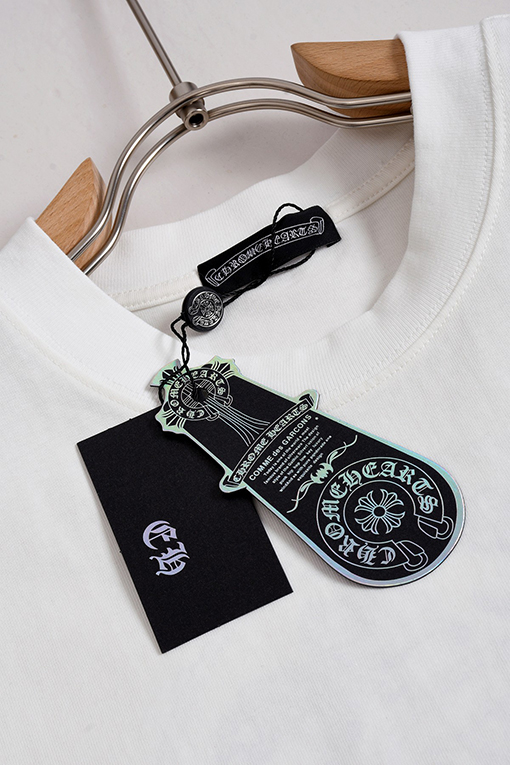 クロムハーツ デニムパッチウォッシュのクロスと蹄鉄の花柄半袖Tシャツ