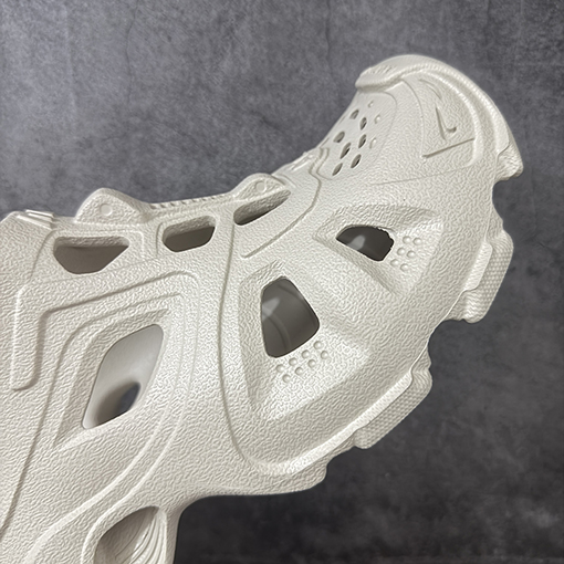 バレンシアガスーパーコピー BALENCIAGA Mold Rubber Slide Sandals 成形ゴム製のスリッパとサンダル