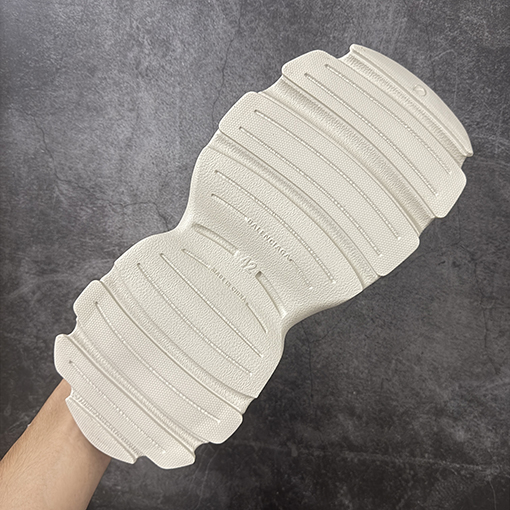 バレンシアガスーパーコピー BALENCIAGA Mold Rubber Slide Sandals 成形ゴム製のスリッパとサンダル