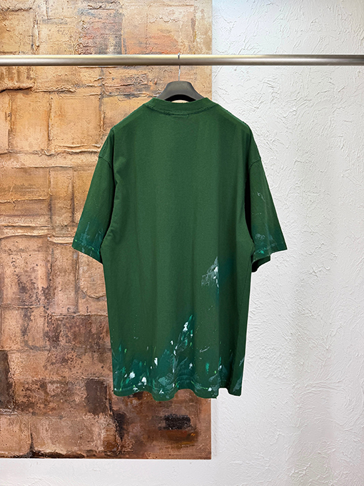 バレンシアガ偽物 BALENCIAGA 手描きのグラフィティ刺繍入り半袖Tシャツ