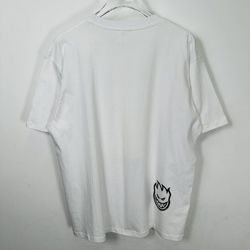 シュプリーム半袖Tシャツコピー コラボレーション作品燃えるアメリカ国旗の写真プリント入り半袖Tシャツ