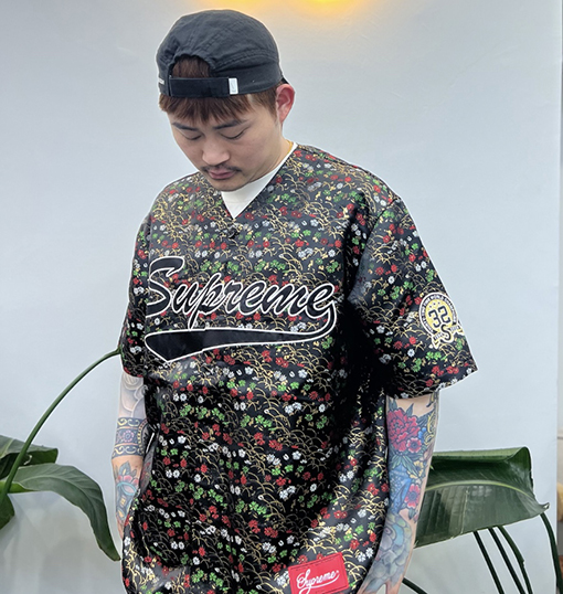 シュプリーム SUPREME 花柄ジャカード織りの半袖ジャージー