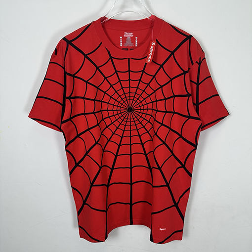 シュプリーム半袖Tシャツスーパーコピー スパイダーマンとのコラボレーションプリント入り半袖Tシャツ