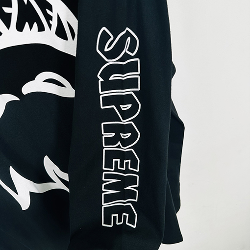 シュプリームコピー SUPREME 炎の幽霊の頭のプリント入りクルーネック長袖シャツ