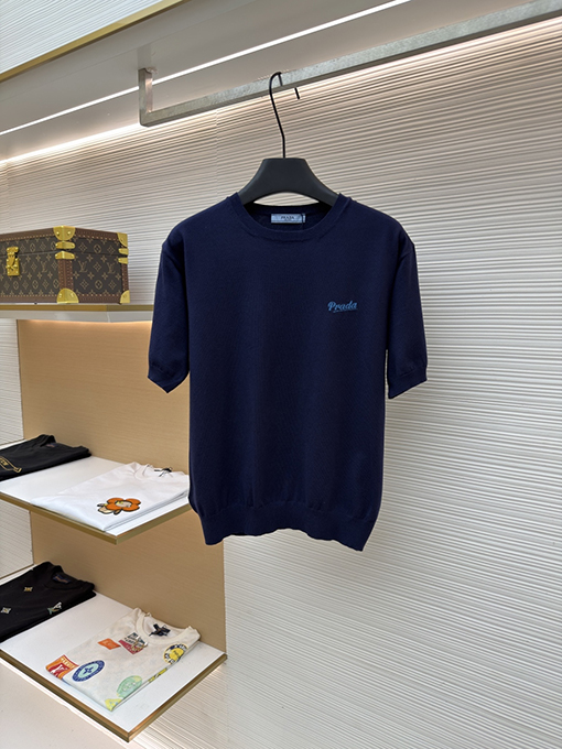 プラダ ロゴ入りインターシャ編みの半袖セーター